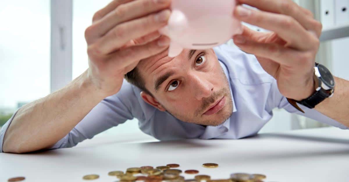 Distressed People Confess Their Biggest Financial Mistakes