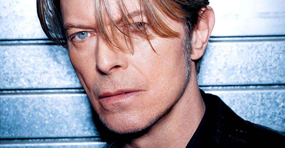 Sad Celebrity Encounters That Remind Us That They Are People Too