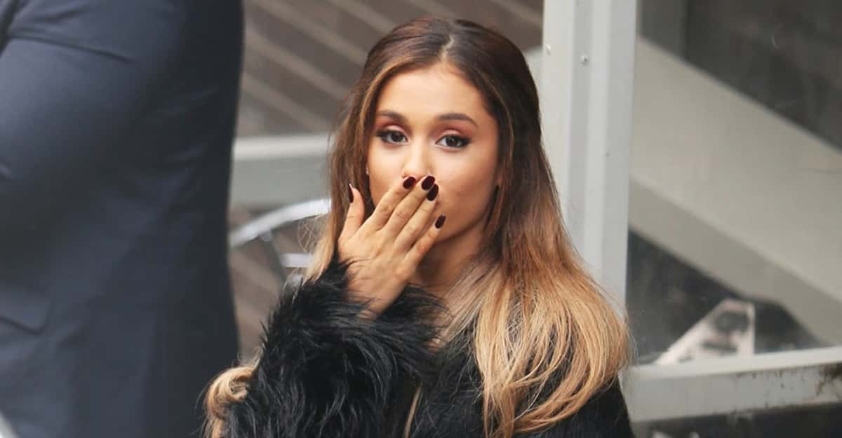 People Share Their 'I Met A Celebrity But Didn't Let On That I Knew Who They Were' Story
