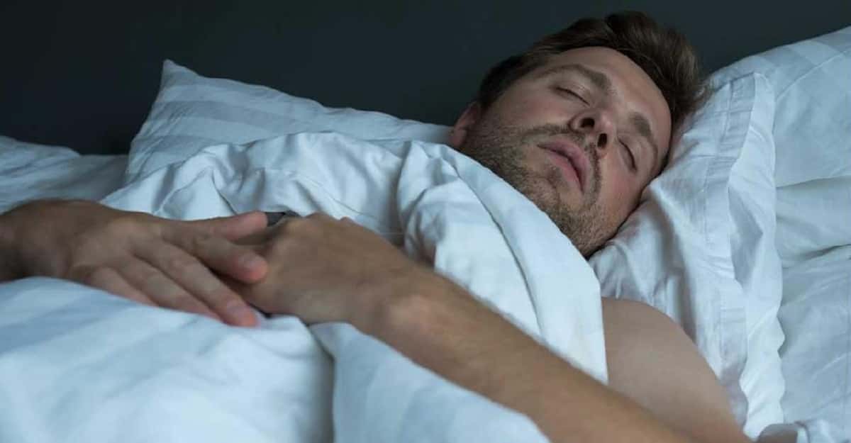 5 Natural Sleep Aids To Help You Get To Sleep