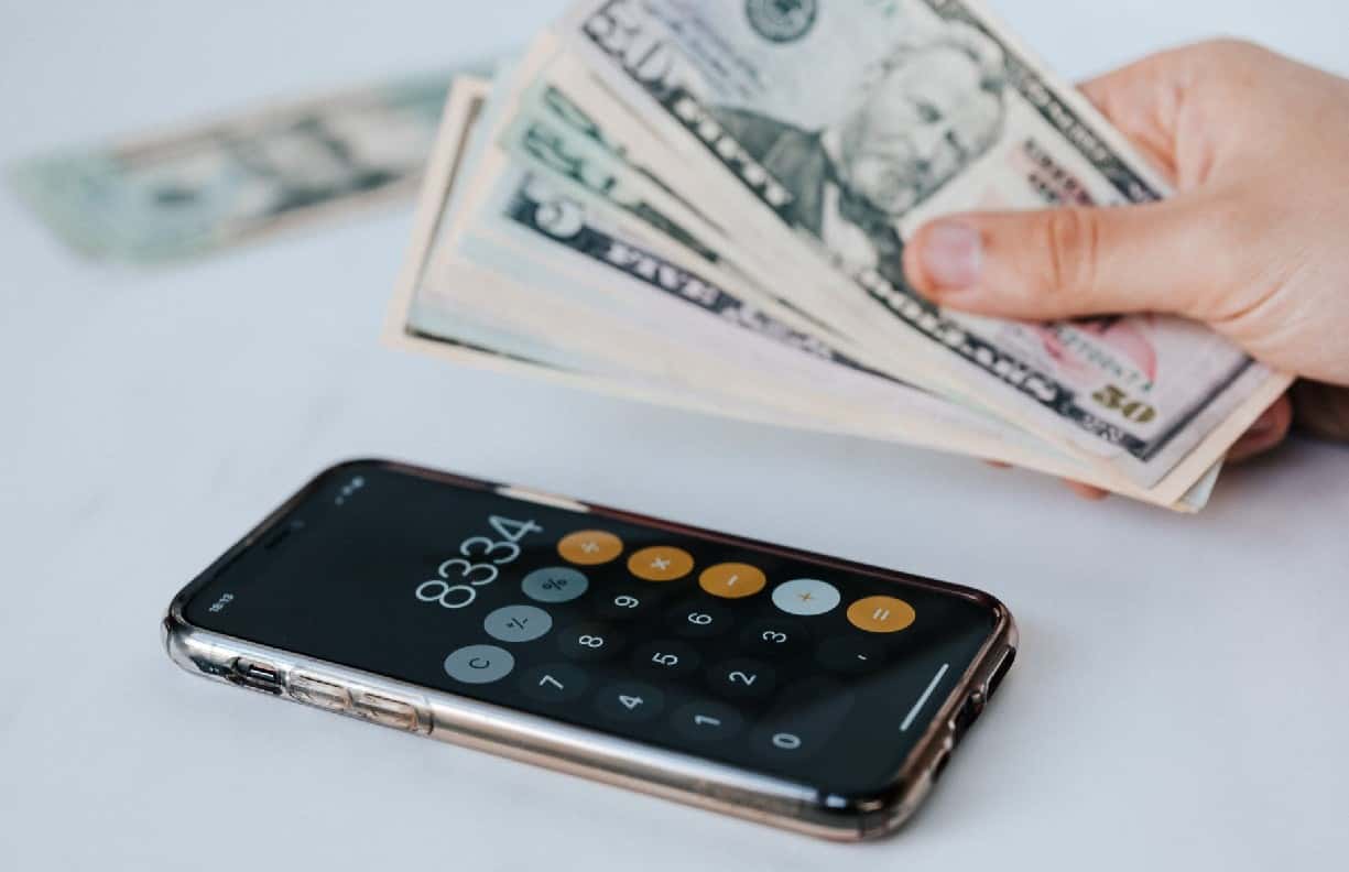 How to Realistically Pay Off Your Student Debt