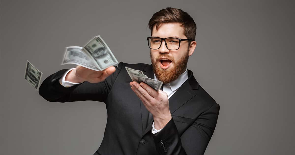 Outraged People Share Their Most Infuriating Encounters With The Rich
