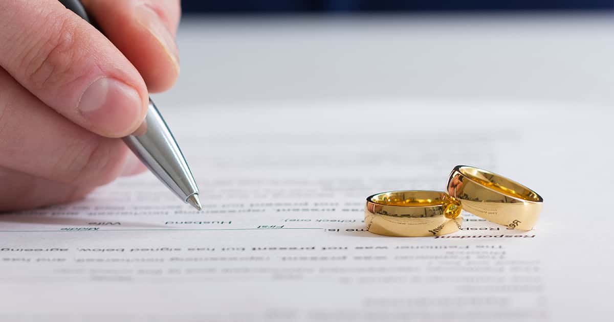 Lawyers Share Their Worst Divorce Cases