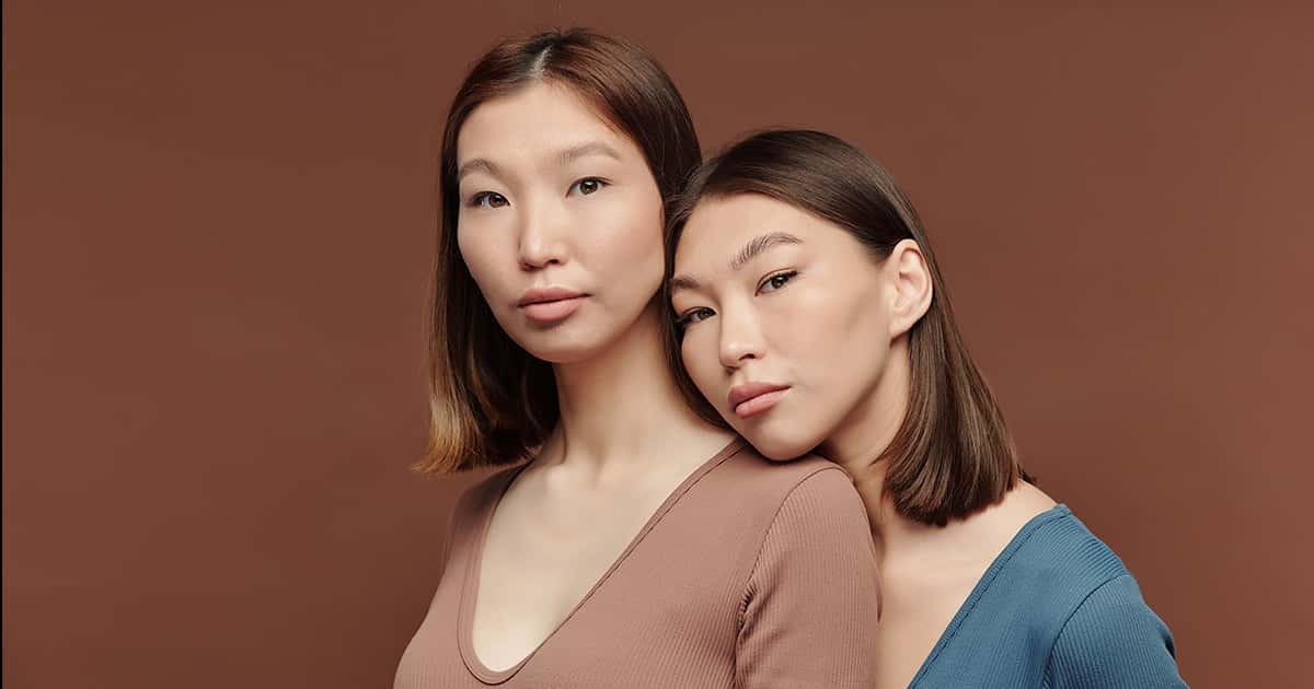 Twins Reveal The Highs And Lows Of Having A Doppelganger