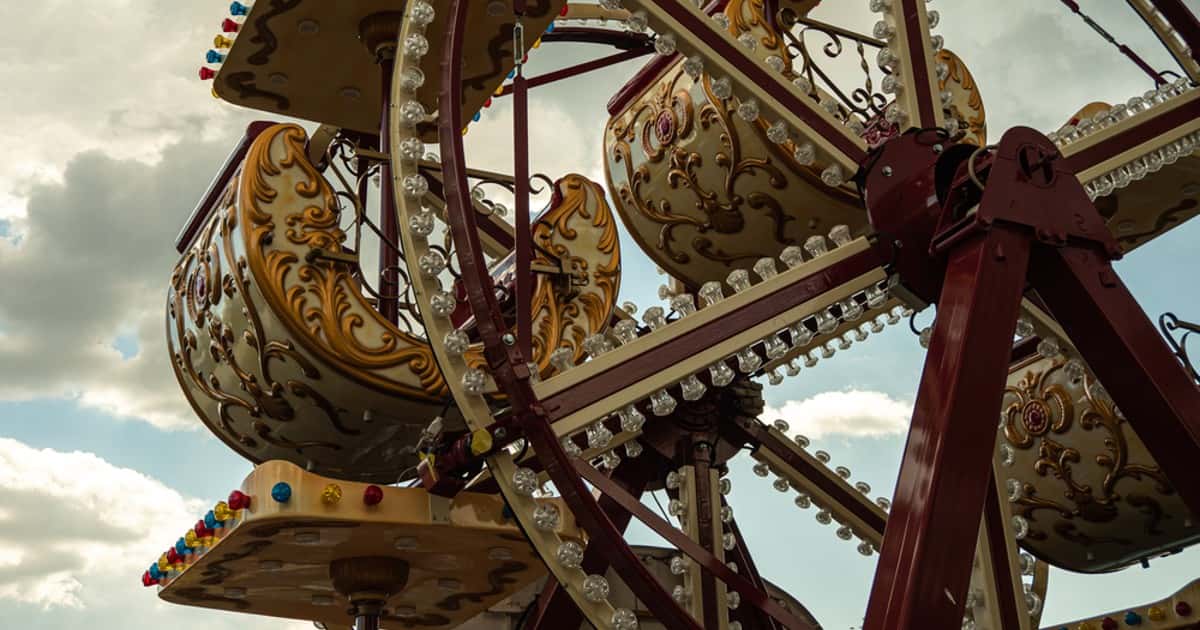 Amusement Park Employees Share Their Horror Stories