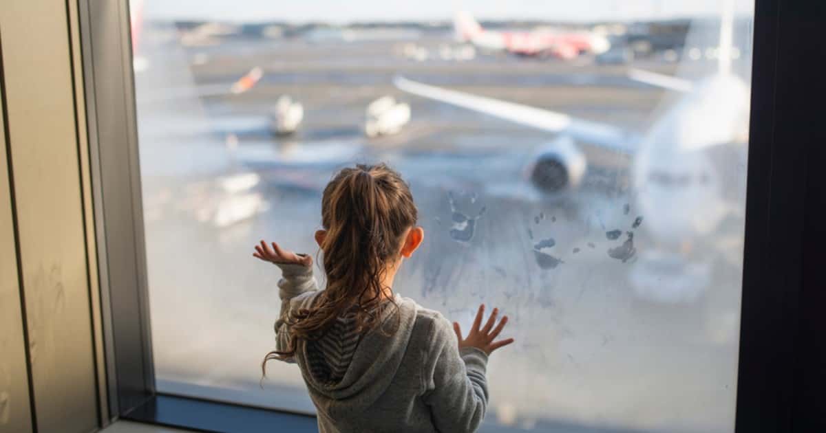 People Share The Saddest Goodbyes They’ve Seen At An Airport