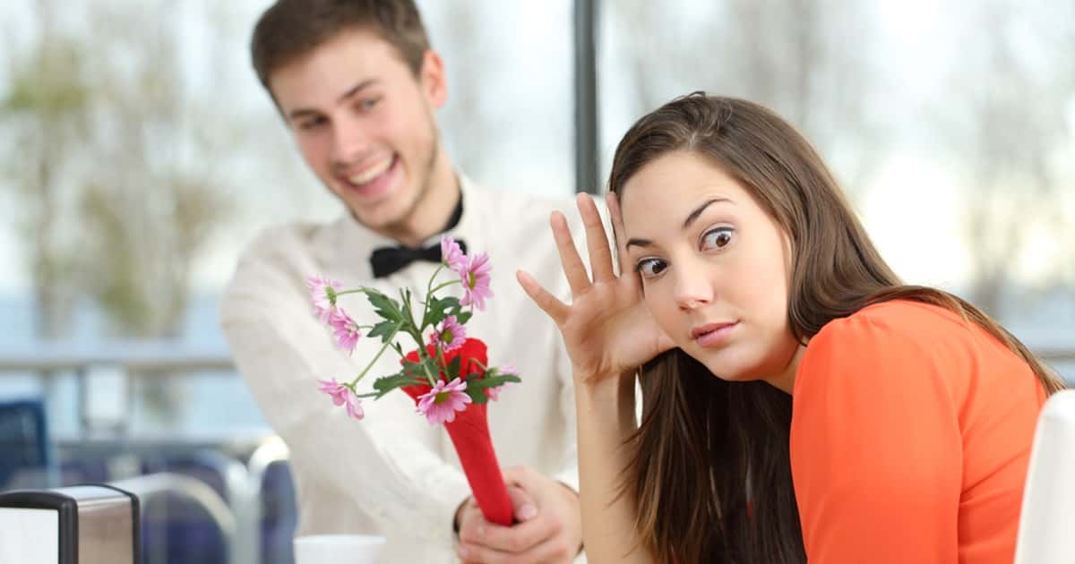 These Waiters Witnessed The Most Painful Valentine's Dates Imaginable