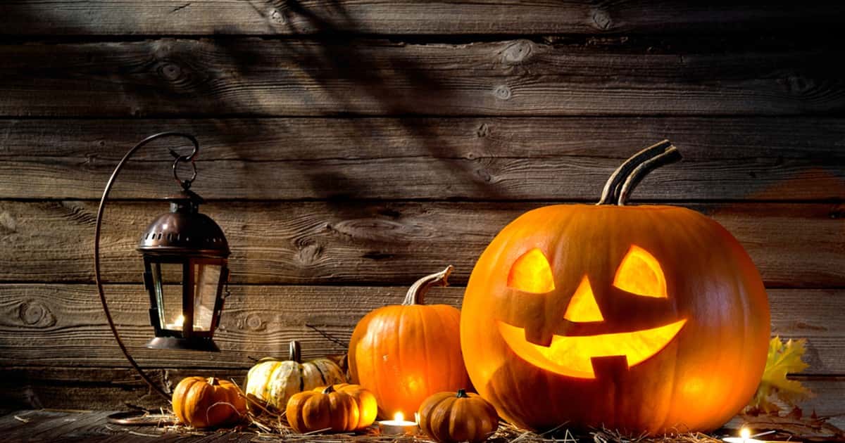 Spooked People Describe Their Greatest Halloween Memories Of All Time