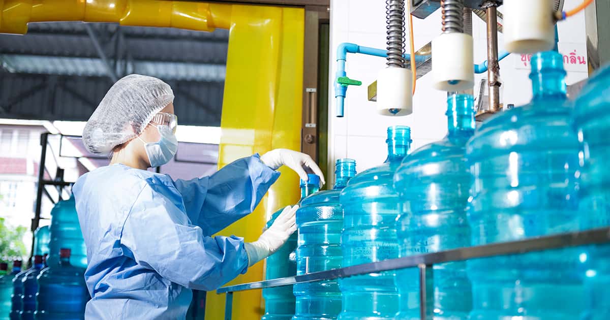 This Start-Up Produces Clean, Drinkable Water Out Of Thin Air