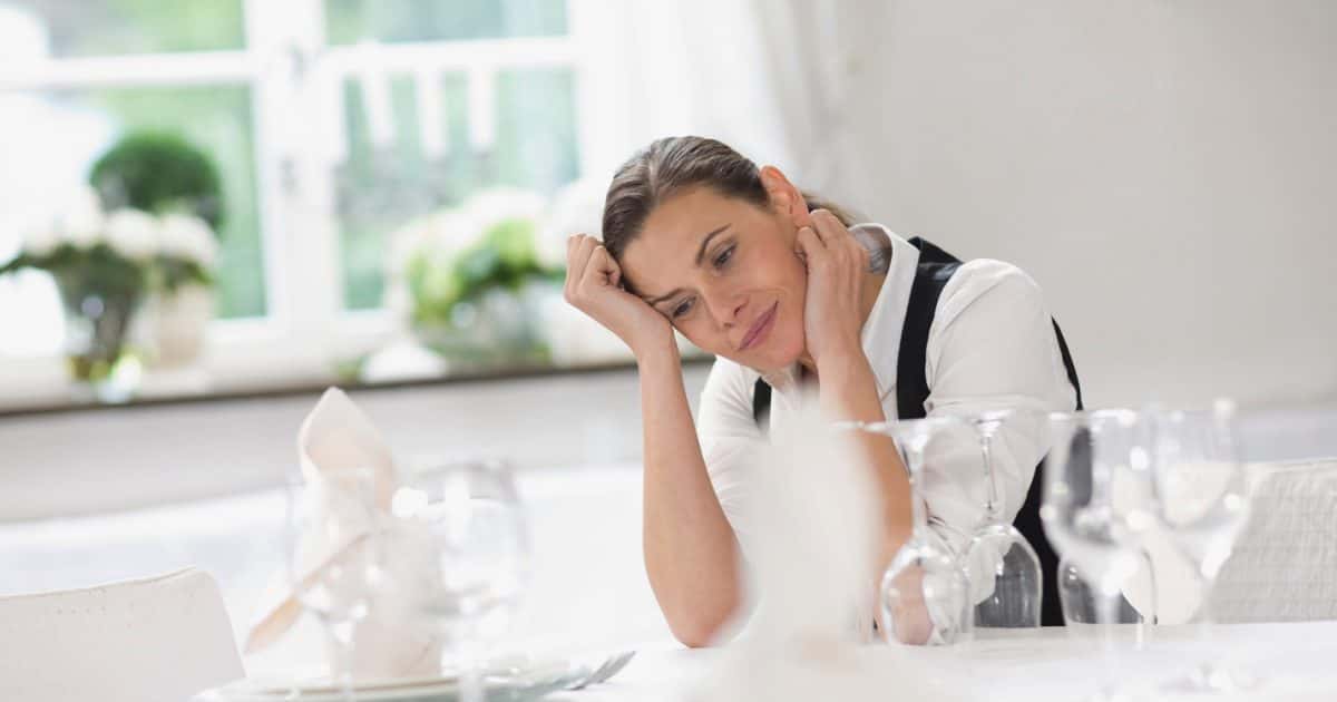 Servers Share The Most Cringeworthy Dates They’ve Ever Witnessed