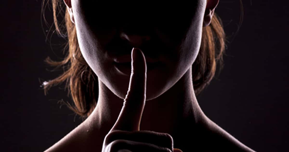 People Reveal Their Forbidden Family Secrets