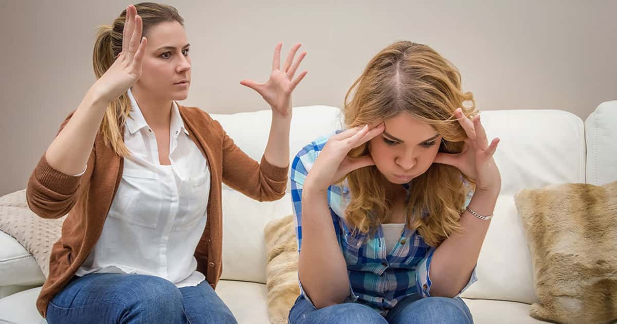 Annoyed Family Members Describe the Biggest Losers Their Relatives Have Ever Dated