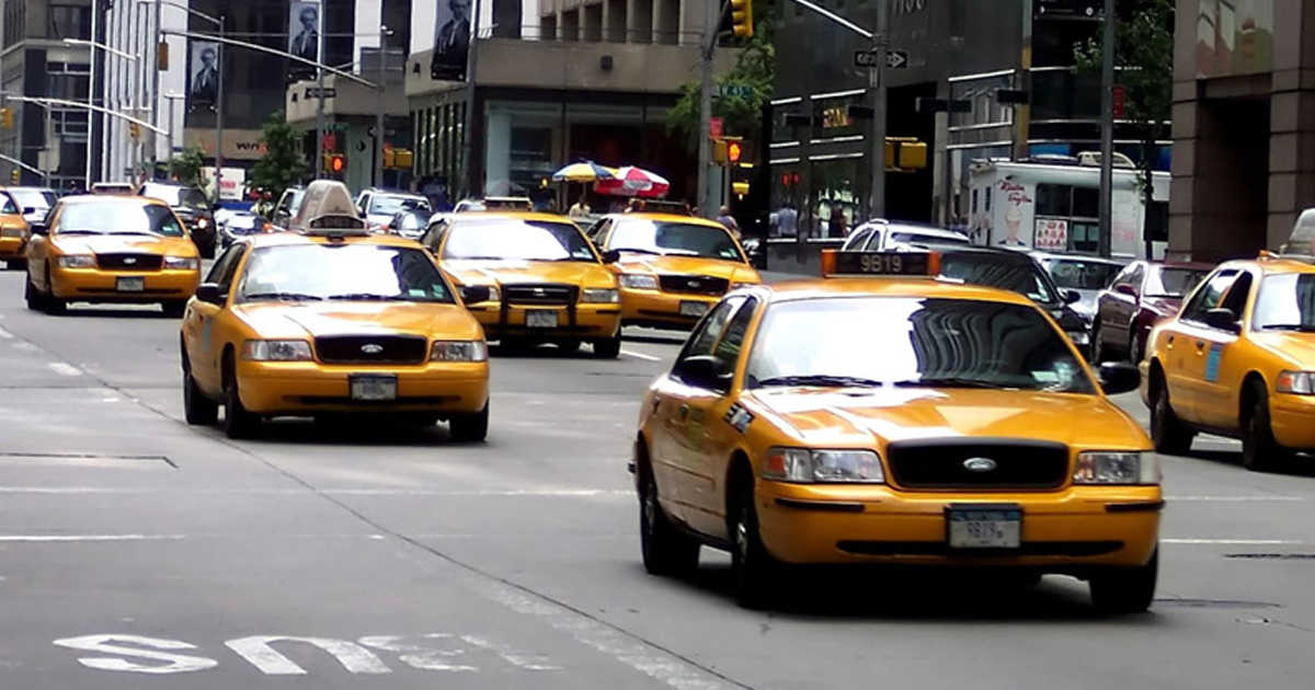 Taxi Drivers Reveal The Juiciest Secrets They've Overheard