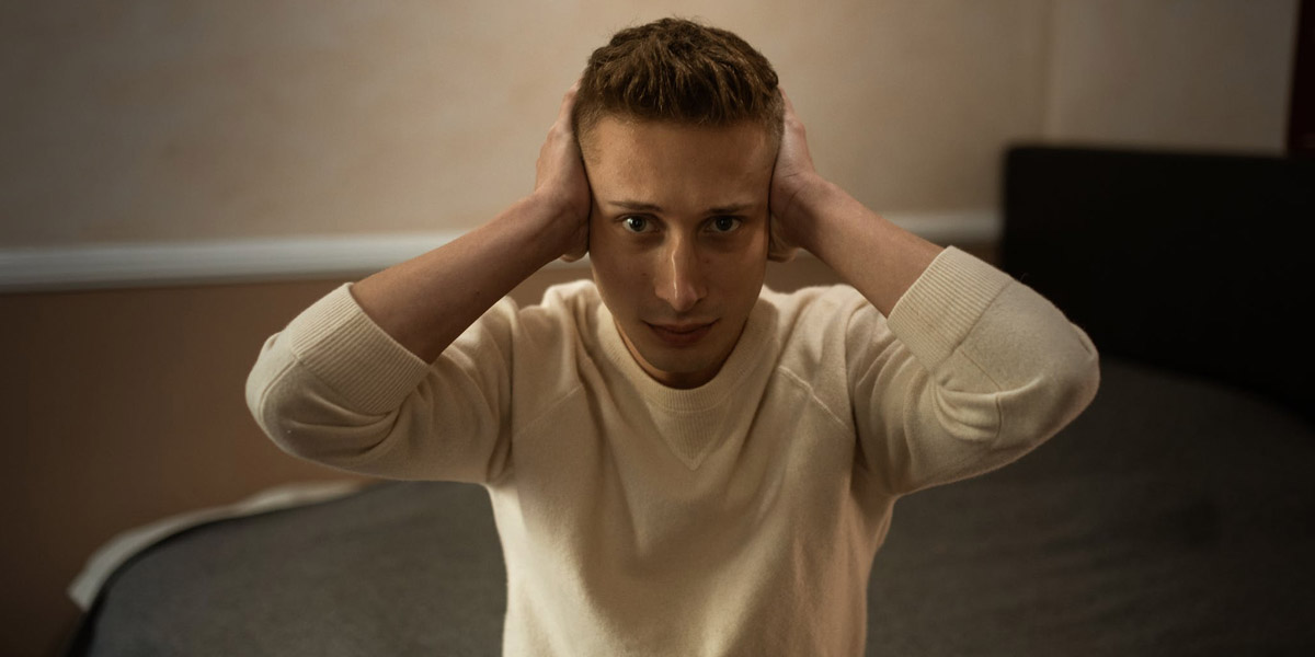People Share The Scariest Things They've Woken Up To