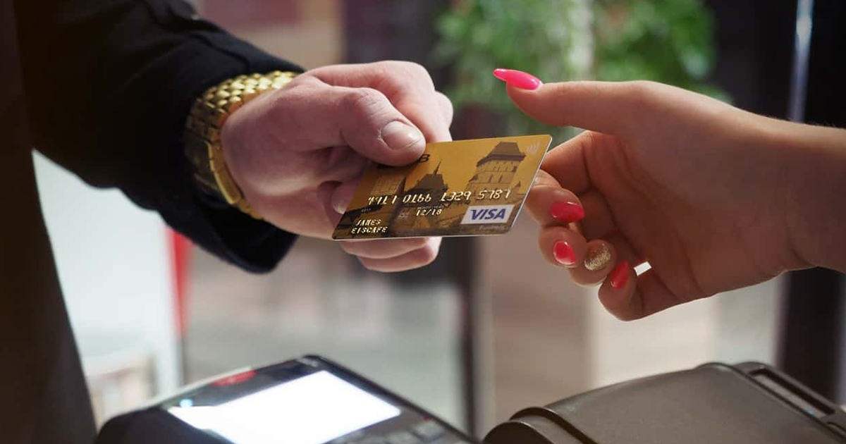 The Tangible Benefits of Cash Over Cards