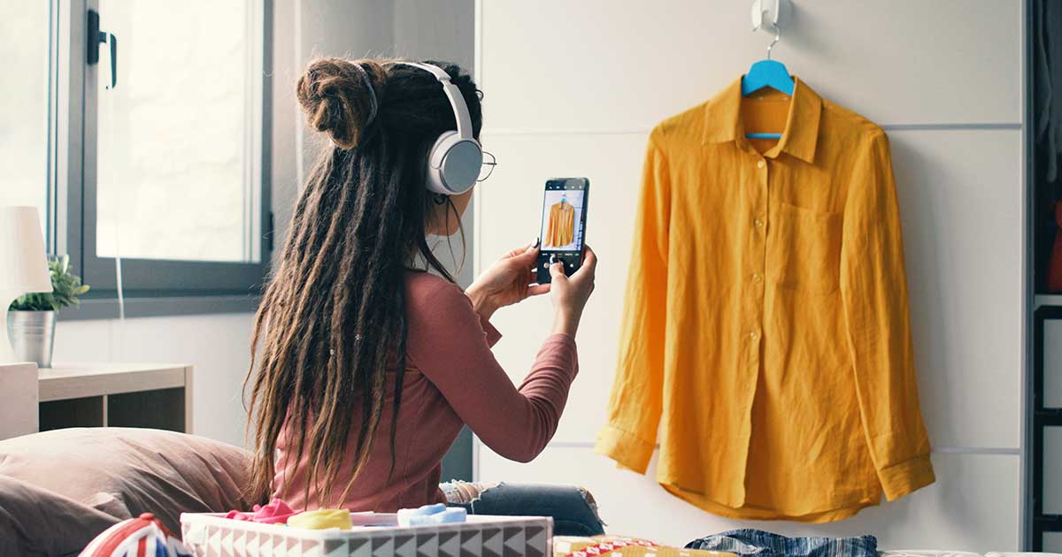 How To Turn Old Clothes Into New Cash