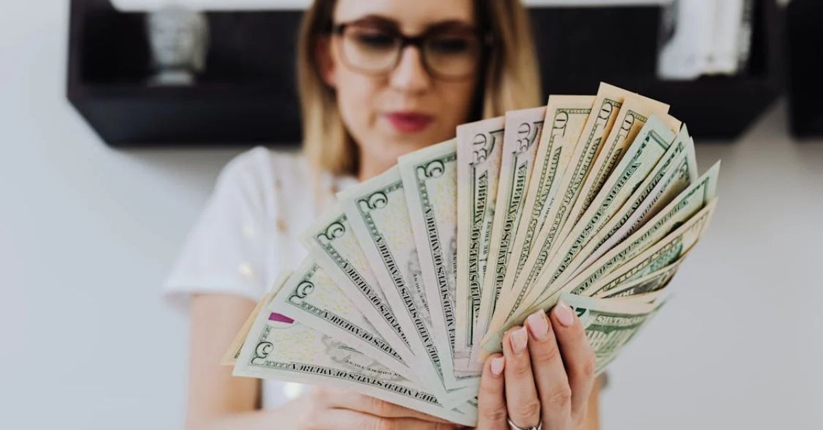 How To Easily Save $600 In 30 Days