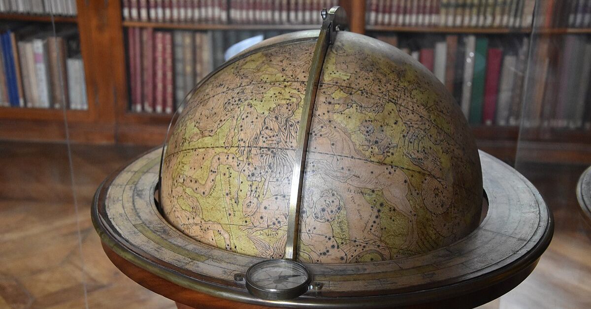 11 Extremely Valuable Artifacts From The Victorian Period