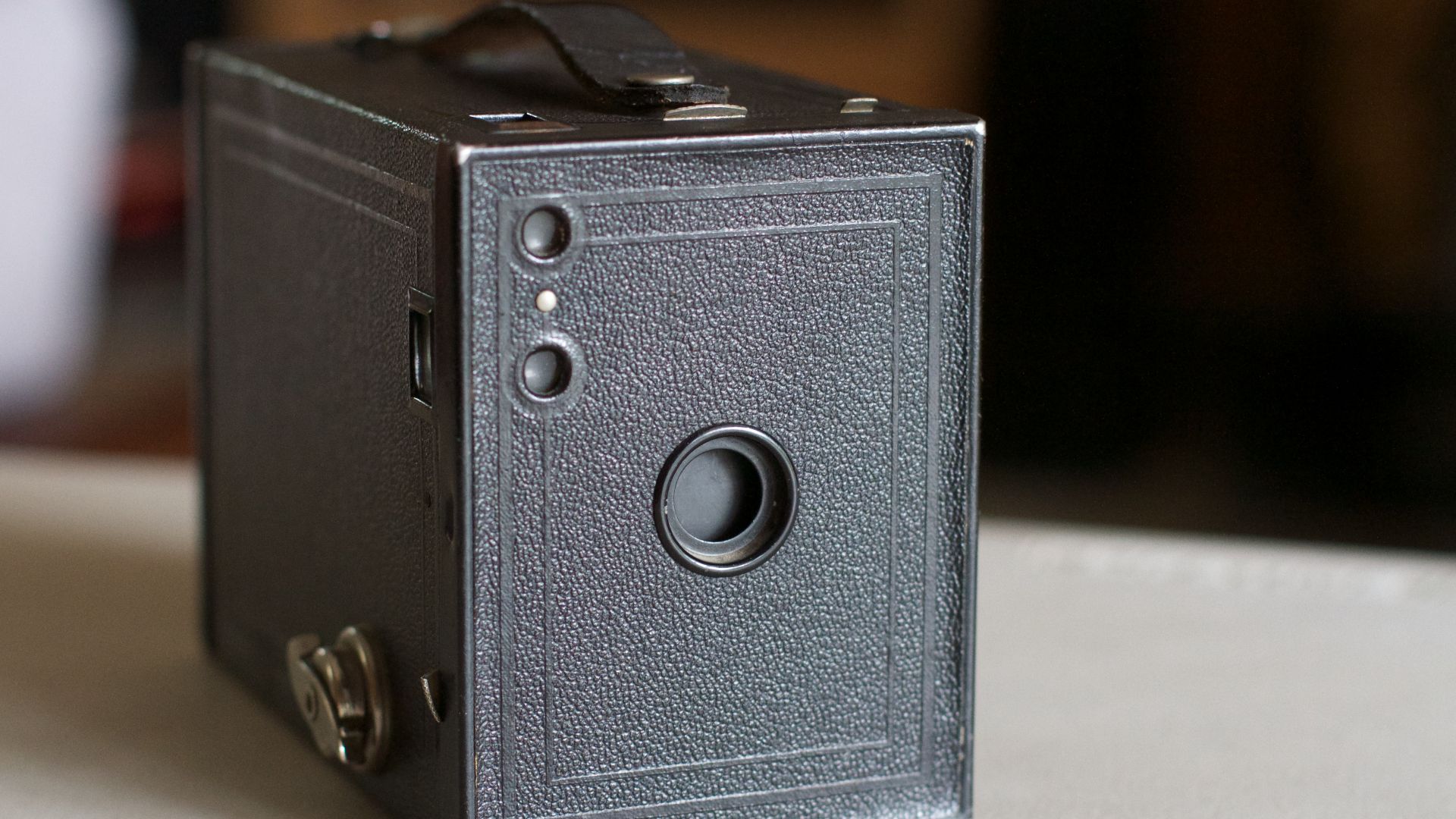 Incredibly Popular Film Cameras That Were Everywhere In A World Before ...